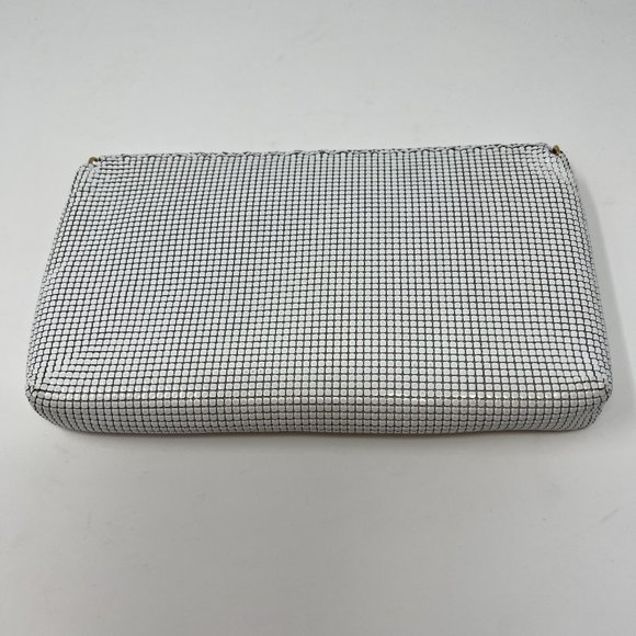 Vintage GLOMESH White Clutch Handbag Clutch w/hidden Strap - Picture 3 of 7